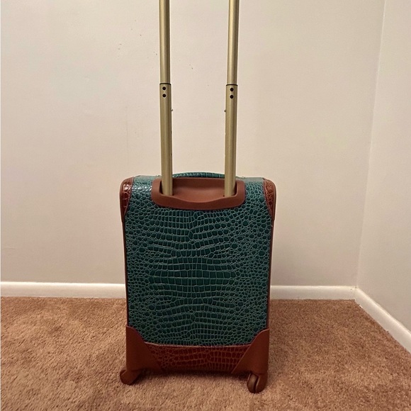 Samantha Brown Luggage - only used once, perfect condition - Picture 3 of 16